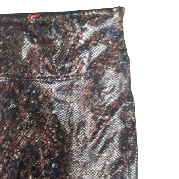 Spanx Faux Leather Snake Shine High Rise Leggings In Mocha Size XS - Picture 4 of 7